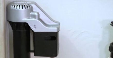 how to attach the valve cover