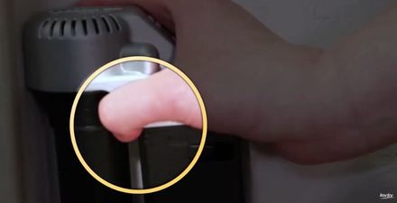 how to remove fill valve cap